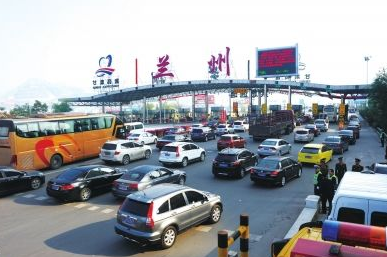 甘肅：城鎮(zhèn)居民每百戶擁有汽車(chē)32輛