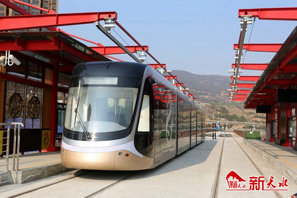 王銳調(diào)研有軌電車示范線一期工程、工業(yè)博物館等項目建設情況