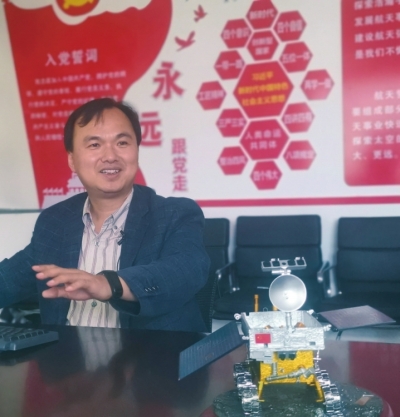 雷占許：航天報國，愿當好航天科普“排頭兵”