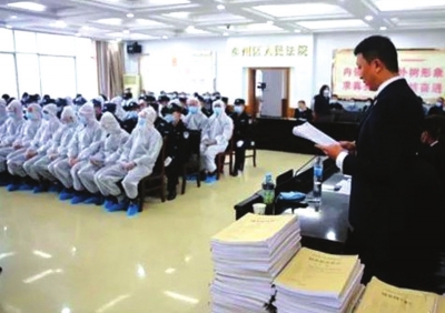 天水秦州區(qū)開審18人涉惡案 被控涉嫌敲詐勒索、尋釁滋事、開設(shè)賭場(chǎng)等