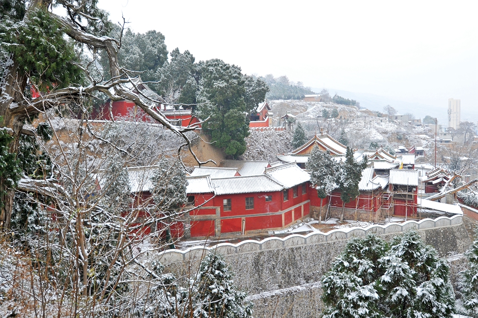 雪后的天水玉泉觀，仿佛回到了古秦州