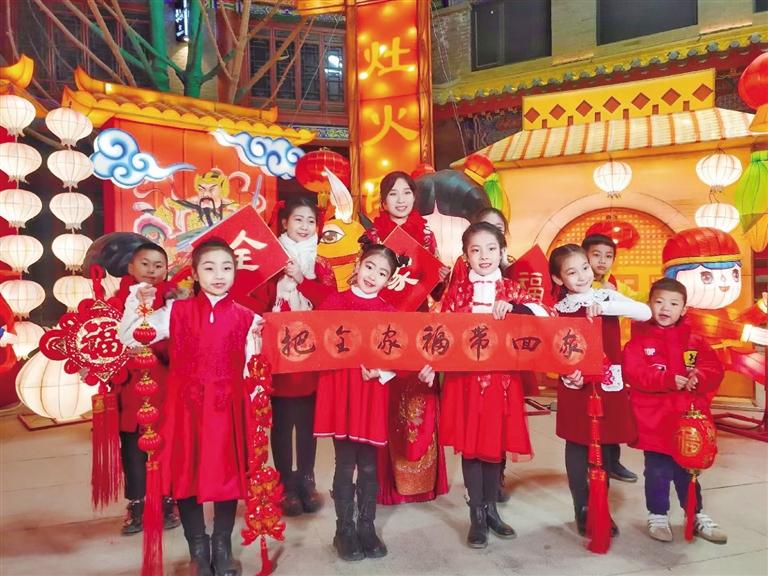 中共蘭州市委宣傳部出品 原創(chuàng)音樂電視《全家?！?向全市人民拜年！