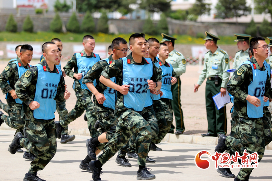 【隴拍客】甘肅武警：沖刺！向著心中的軍校夢(mèng)