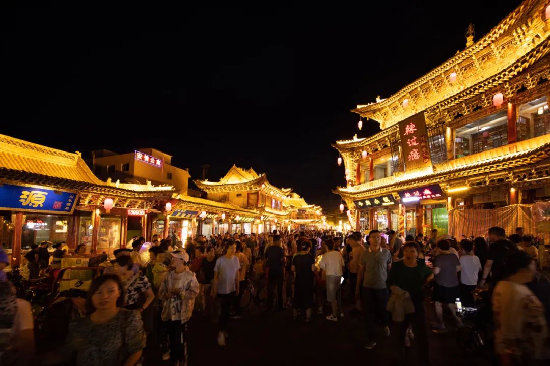 古風(fēng)、華美、浪漫、美味……現(xiàn)實(shí)版“清明上河圖”，就在這里！