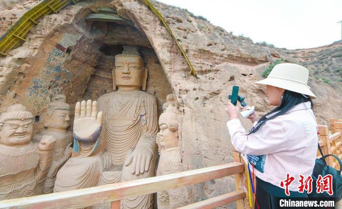 圖為位于甘肅省武威市境內(nèi)的天梯山石窟，其開鑿于東晉十六國時(shí)期的北涼。(資料圖) 崔琳 攝