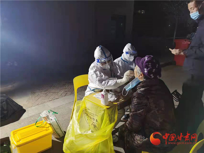 專家詳解新版新冠診療方案：為何輕型病例可以不住院了？