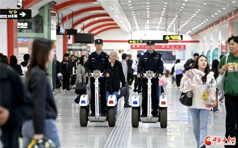 2025年國(guó)慶中秋期間 甘肅社會(huì)治安大局安全穩(wěn)定